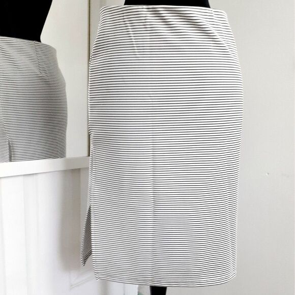Free Press Nordstrom Black&White Stripes Elastic Waist KneeLength Pencil Skirt - Picture 6 of 12